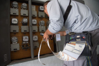 Comissão debate relatório sobre projeto da portabilidade de conta de luz