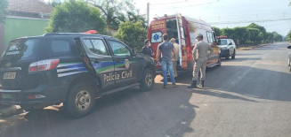 Bebê morre enquanto dormia na cama com a mãe