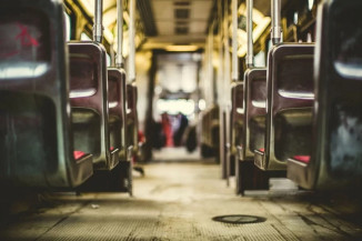 3 dicas para fugir dos altos preços da gasolina priorizando o transporte público