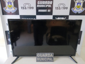 Ladrão vai preso após arrombar casa, preparar almoço e furtar TV
