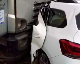 Quatro pessoas morrem em colisão entre carro e caminhão