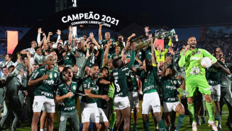 Palmeiras vence Flamengo na prorrogação e sagra-se tricampeão da Libertadores