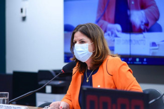Gestores alertam para impacto orçamentário de piso salarial e redução da jornada de enfermeiros
