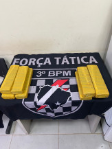PM prende mulher que fazia “custódia” remunerada de droga em Dourados