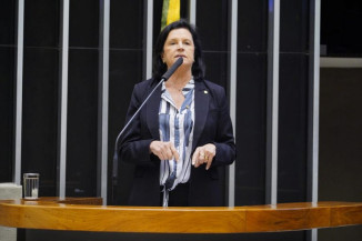 Comissão aprova projeto que facilita remanejamento de verbas para pesquisas sobre Covid-19