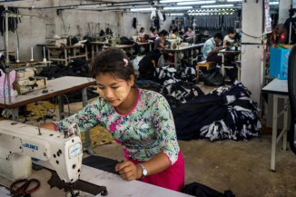 COVID-19 paralisa recuperação econômica global