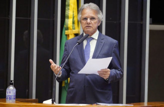 Comissão rejeita regras para assentos de aeronaves