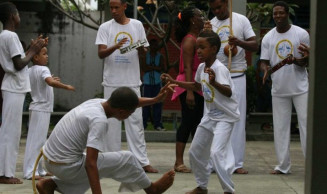 Projeto inclui terapia baseada na capoeira no rol de práticas integrativas do SUS