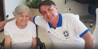 Aos 94 anos, mãe de Jair Bolsonaro morre no interior de São Paulo