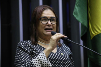 Projeto adia a implantação total da reforma do ensino médio para 2024