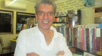Com Covid, Emannuel Marinho adia lançamento do livro "Pequena Ópera" em Dourados