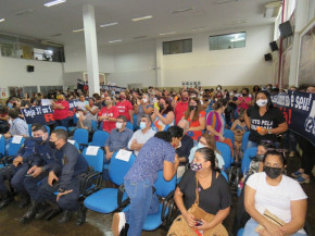 Professores de Dourados vão à Câmara por reajuste do piso de 33,24%