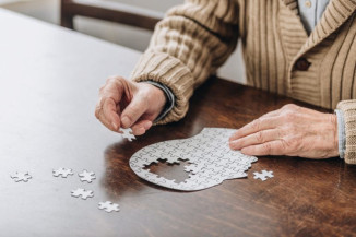 Proposta institui política nacional de enfrentamento ao Alzheimer