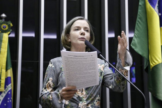 Projeto proíbe exigência de certidão negativa para inscrição em editais de apoio emergencial à cultura