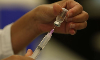 Disque 100 não poderá receber queixas sobre vacinação contra covid-19