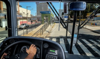 Projeto define regra para desconto, pelos empregadores, das multas nos salários dos motoristas