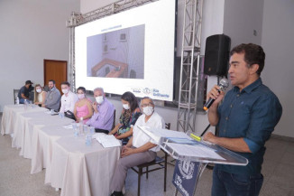 Marçal assina convênio de repasse para equipar Clínica da Mulher em Rio Brilhante