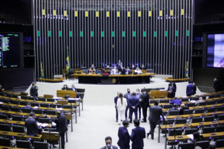 Legalização de aborto na Colômbia é alvo de críticas em Plenário