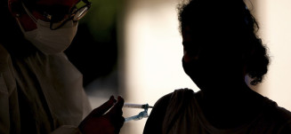 Imunização adicional deve ser aplicada quatro meses depois da última dose do esquema vacinal primário
