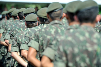 CRE analisa projeto que prioriza adolescente em medida socioeducativa no serviço militar