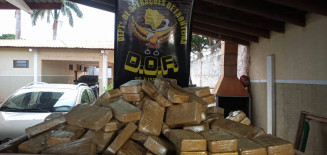 Veículo carregado com mais de 200 kg de pasta base de cocaína é apreendido pelo DOF