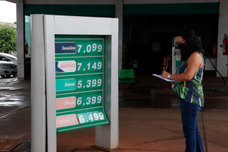 Procon notifica 40 postos em Dourados sob suspeita de aumento no valor do combustível