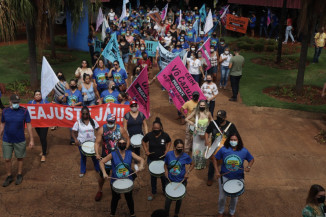 Justiça considera greve ilegal e proíbe paralisação de professores
