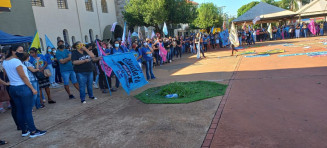 Greve dos professores é mantida em Dourados