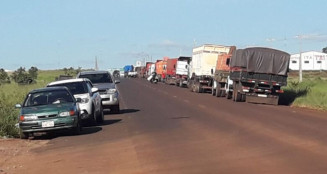 Aumento dos combustíveis provoca greve de caminhoneiros no Paraguai
