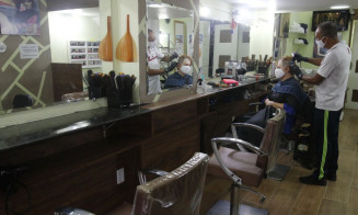 Setor de serviços recua 0,1% em janeiro