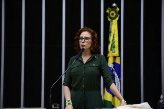 Projeto aumenta pena de estelionato com exploração sexual e contra refugiados