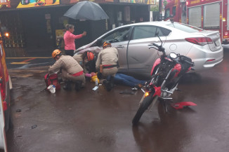 Motociclista fica ferido em acidente