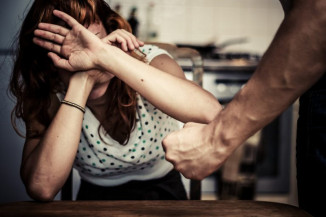 Projeto determina assistência em saúde mental ao homem para prevenir a violência contra mulher