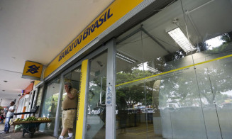 Assaltos a bancos caem 36% em 2021