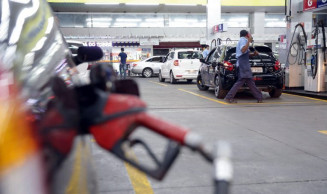 Proposta autoriza a venda de combustíveis por cooperativas aos motoristas de aplicativos
