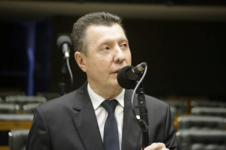 Projeto regulamenta o descarte por escolas dos livros didáticos usados