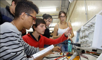 Especialistas defendem que Estatuto do Aprendiz seja focado em adolescentes