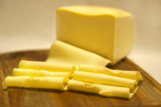 Projeto anula resolução que reduziu a zero o Imposto de Importação sobre queijo muçarela