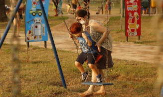 Comissão aprova proposta que cria adicional no valor de aposentadoria de mães