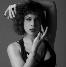 Rebecca Loise lança ‘Engordei o sol noturno’ em dois eventos em Dourados