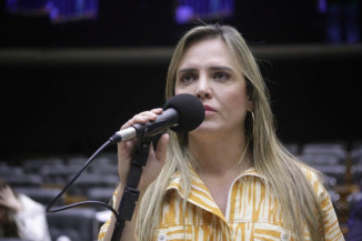 Câmara aprova urgência para classificação econômica de profissionais de beleza