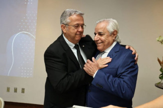 Paulo Campione assume o comando da ACED para o triênio 2022/25