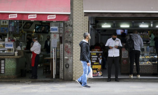 Índices de Confiança de Serviços e do Comércio sobem em maio