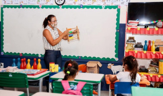 CCJ aprova atendimento precoce em escola para crianças com necessidades especiais
