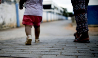 Comissão aprova programa para mãe que queira entregar filho para adoção