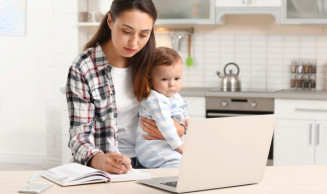 Comissão aprova projeto que garante vagas para mães no período diurno na modalidade EJA