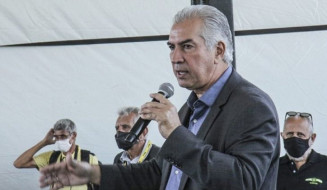 Reinaldo antecipa metade do 13º para julho e aquece economia de MS