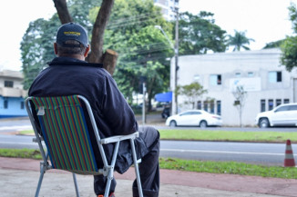 Clima seco prevalece e nova frente fria deve chegar a partir desta semana