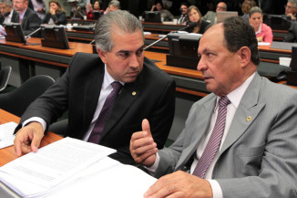 Zé Teixeira e Reinaldo realizam sonho antigo da população de Naviraí