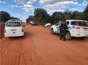 Carro capota e mata casal e bebê em cidade de MS